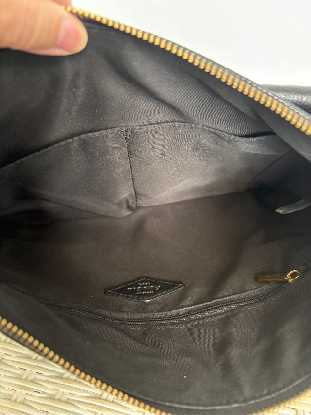 Fossil Kinley Black Pebbled Leather Crossbody Bag - Picture 5 of 9